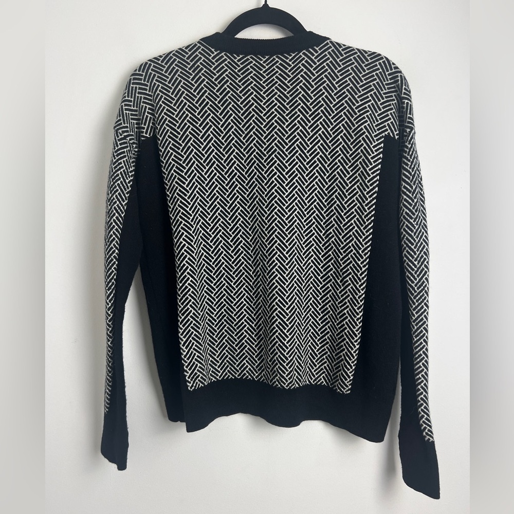 Lululemon Women's Small Black & White Merino Wool Yogi Crewneck Sweater - Picture 4 of 13